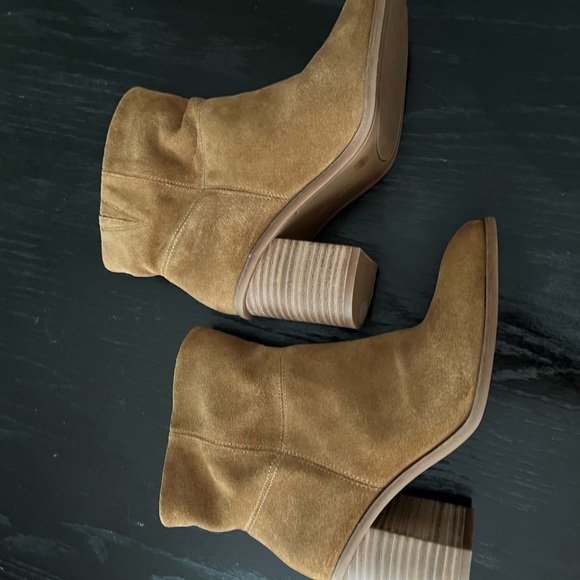 Lucky Brand Womens Jicole Suede Booties - Picture 4 of 14
